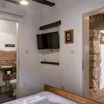 Cupido With Private Pool - Happy Drivenik