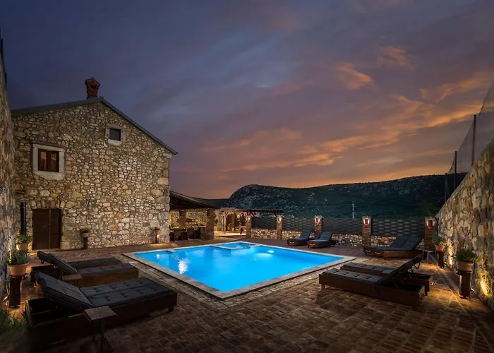 Cupido With Private Pool - Happy Drivenik